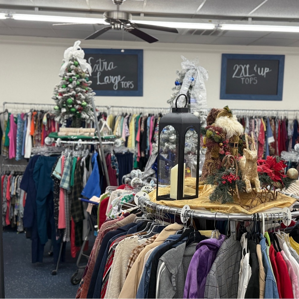HOLYFLIPINMOMMA partners with The Pregnancy Center of Okeechobee - Picture 4 of 9